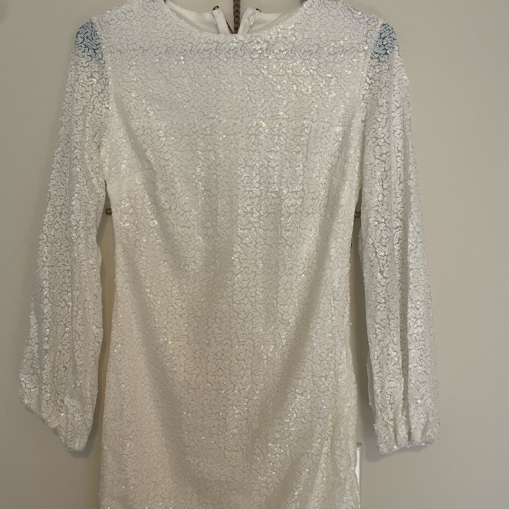 🤍White Sequin Long Sleeve Dress🤍Size Small(2/4).